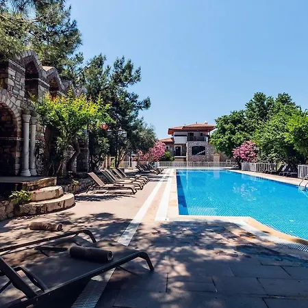 Perili Bay 3* Emecik